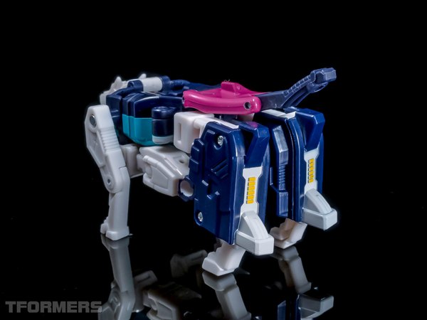 TFormers Titans Return Gallery   Siege On Cybertron Pounce 07 (7 of 92)